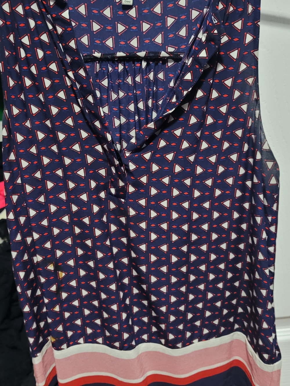 Joie Navy Sleeveless V-Neck Camisole with Pink & White Geometric Print